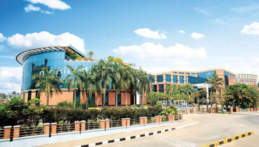 Manipal campus taxi service near MIT and KMC